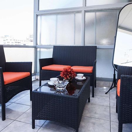 Central 2 Bd Apt With Balcony By Monastiraki Αθήνα Εξωτερικό φωτογραφία
